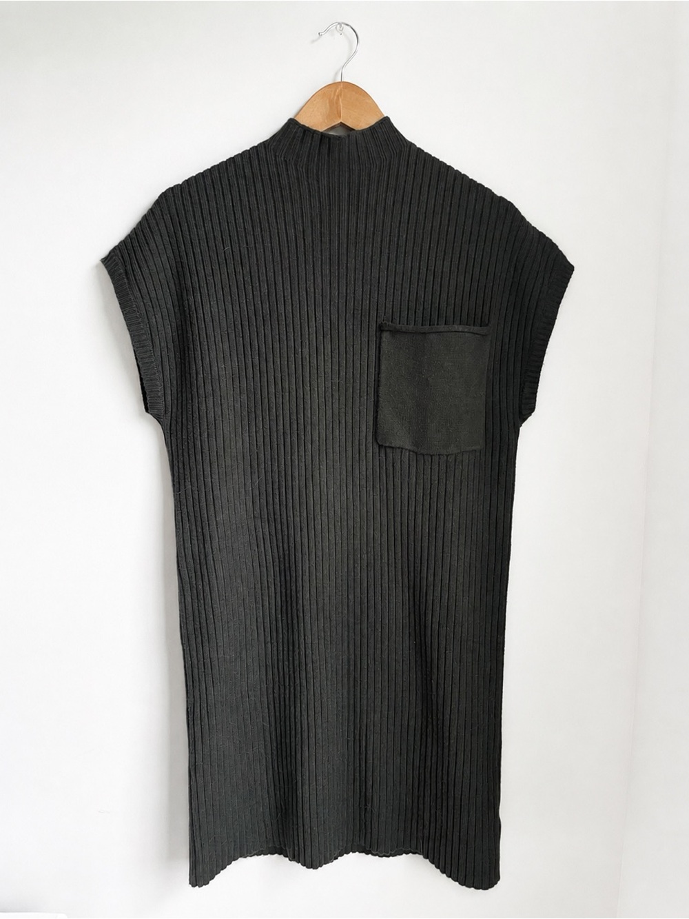 NWT She + Sky Ribbed Knit Sweater Dress in a Dark Mossy Green/Charcoal